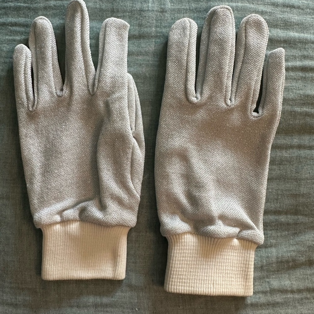 Vintage 80’s glitter gloves